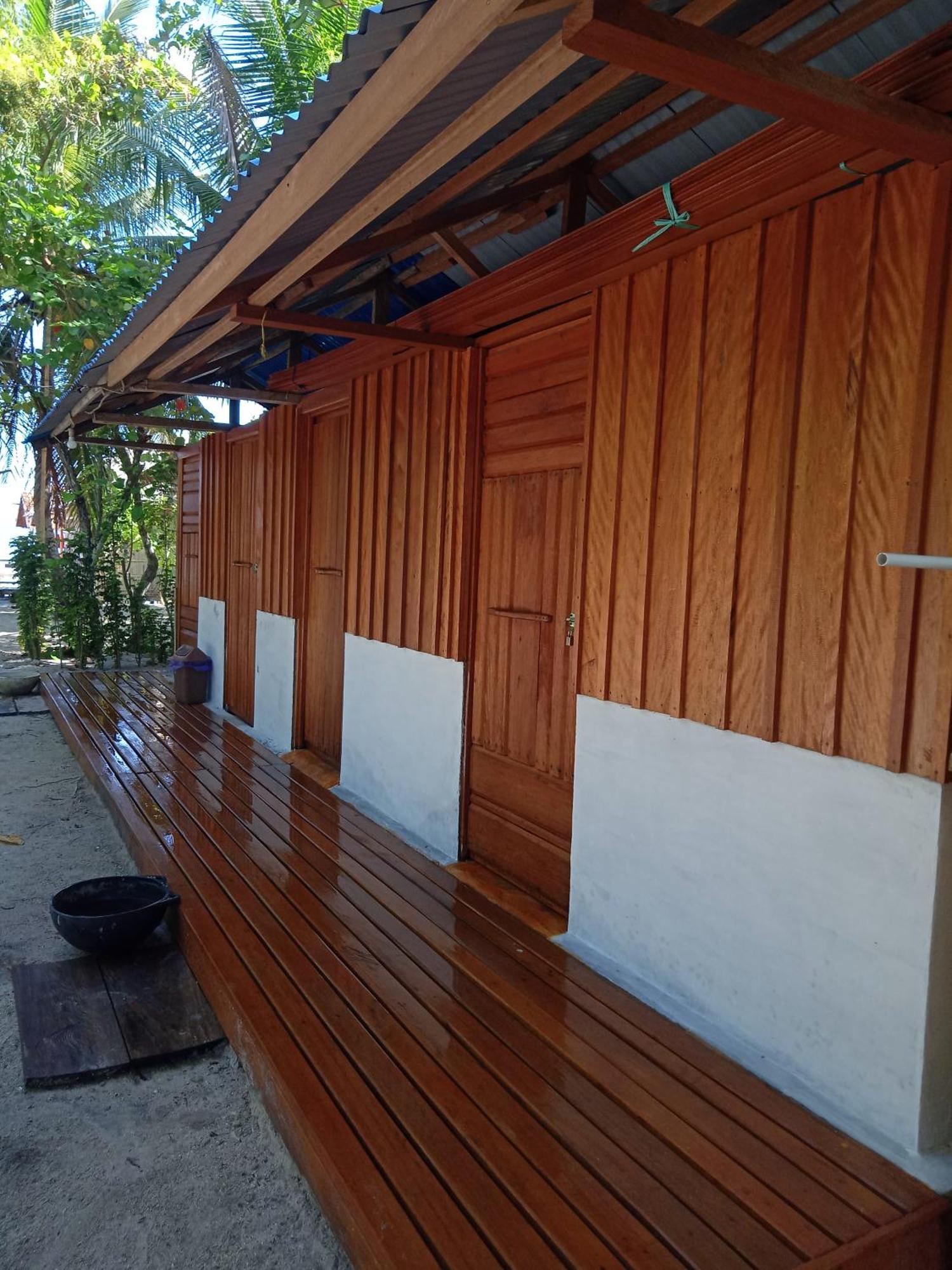 Sunset Homestay Besir Bagian luar foto