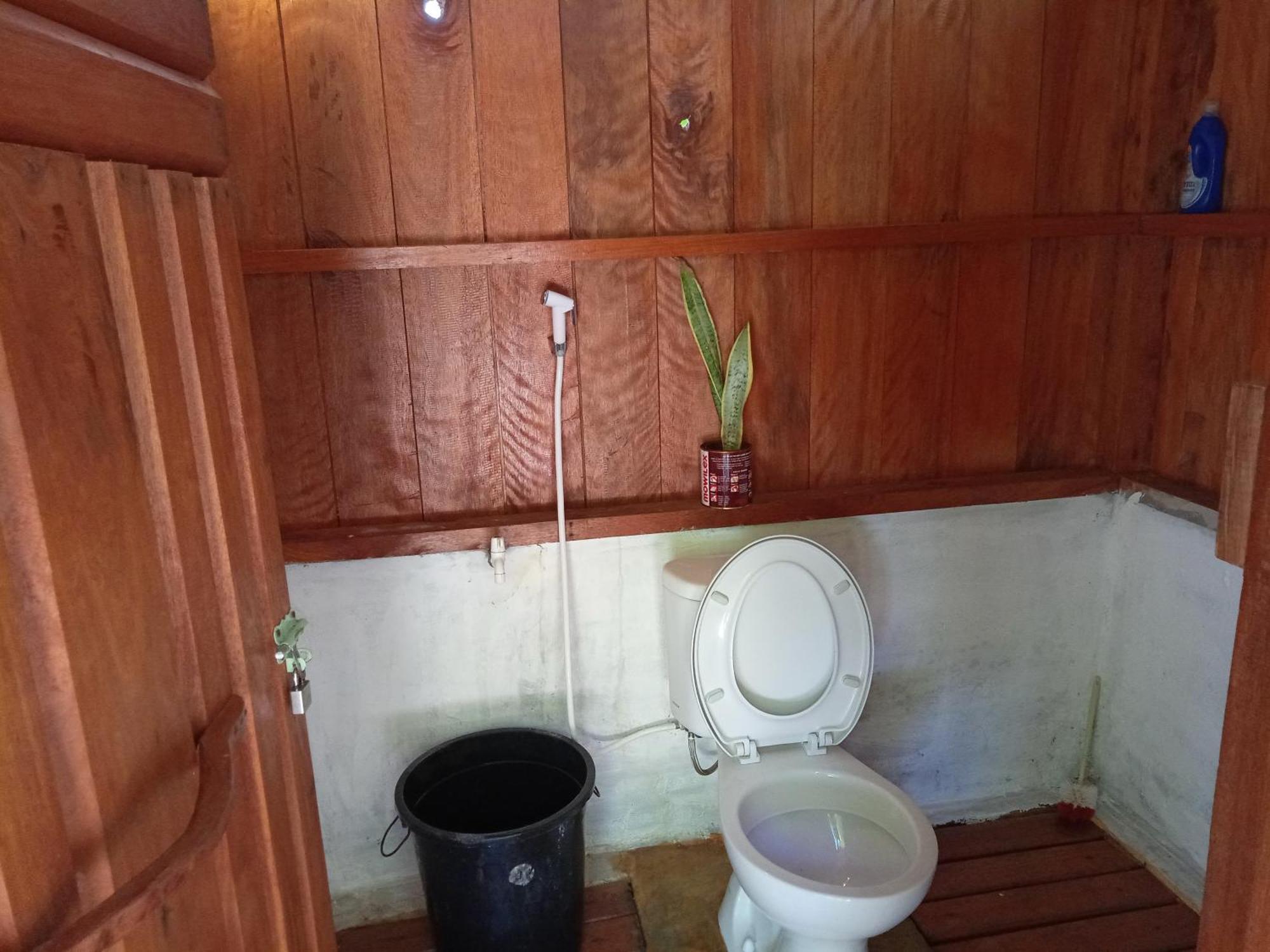 Sunset Homestay Besir Bagian luar foto