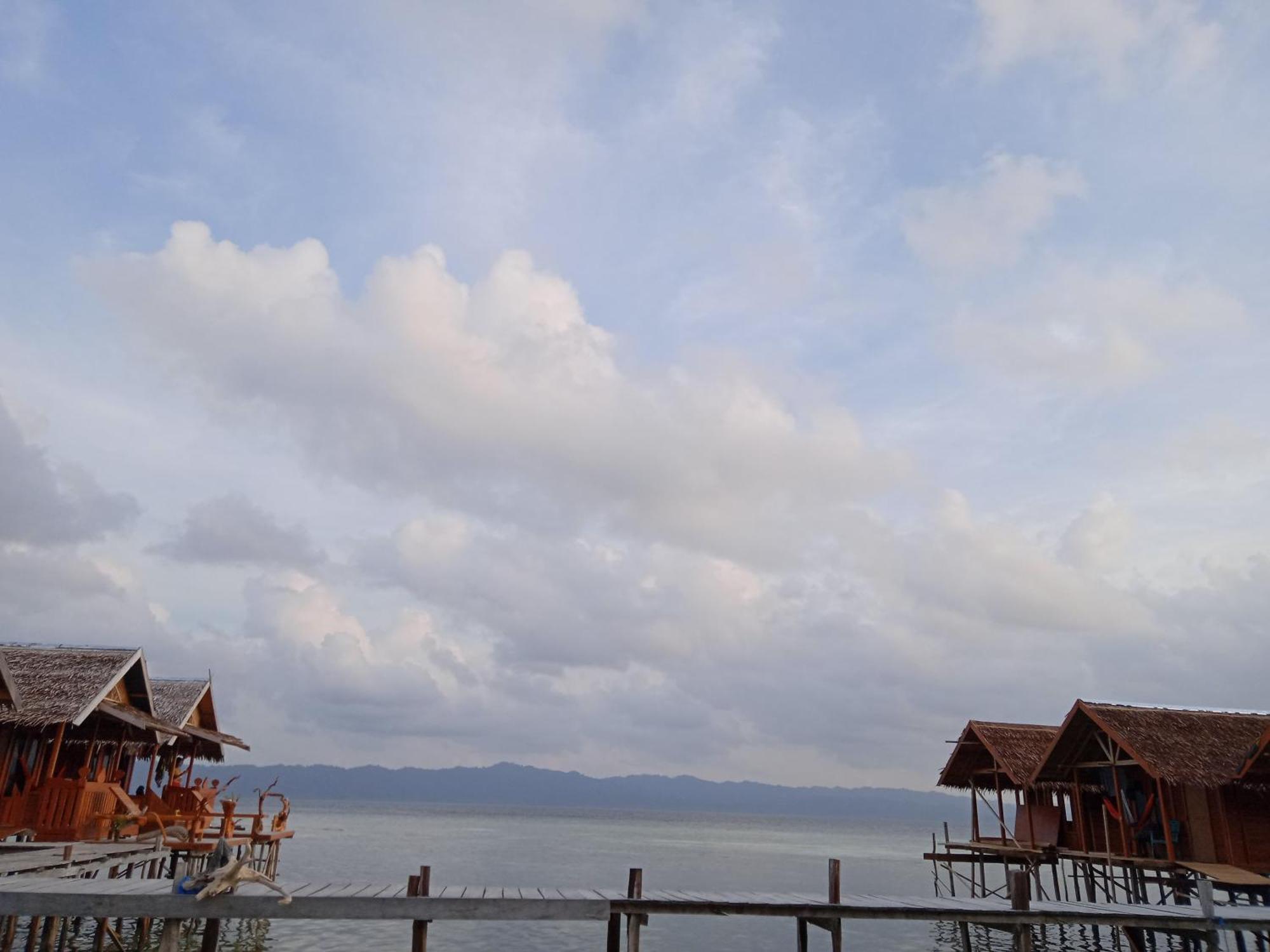Sunset Homestay Besir Bagian luar foto