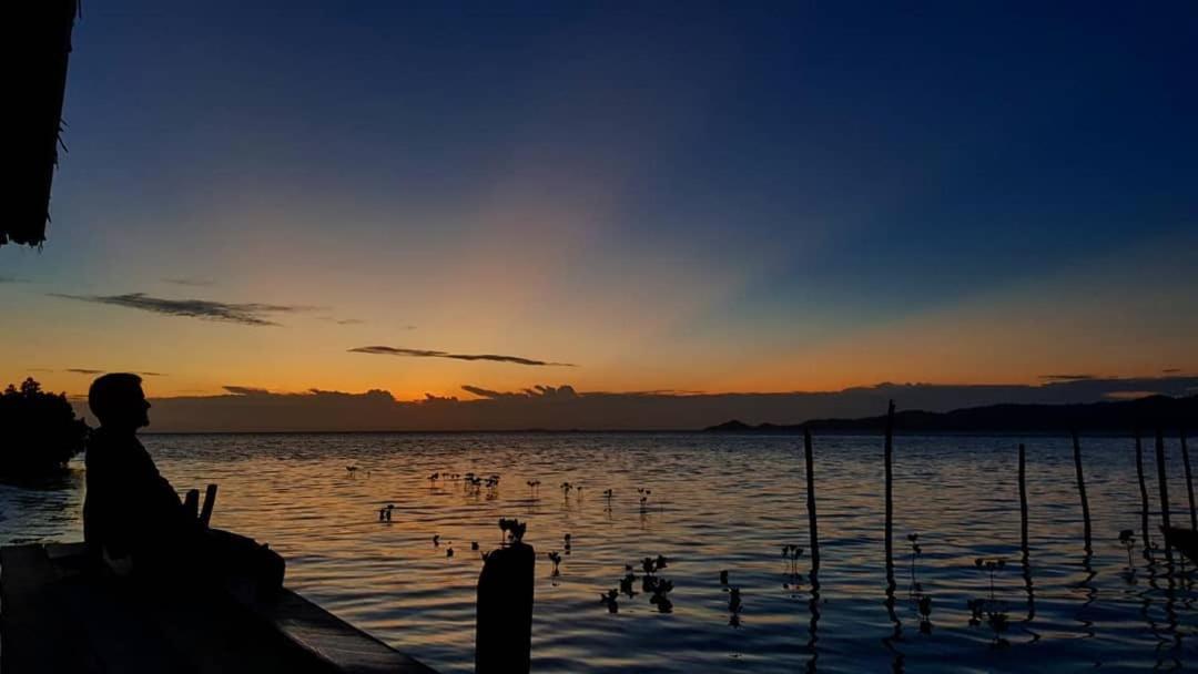 Sunset Homestay Besir Bagian luar foto