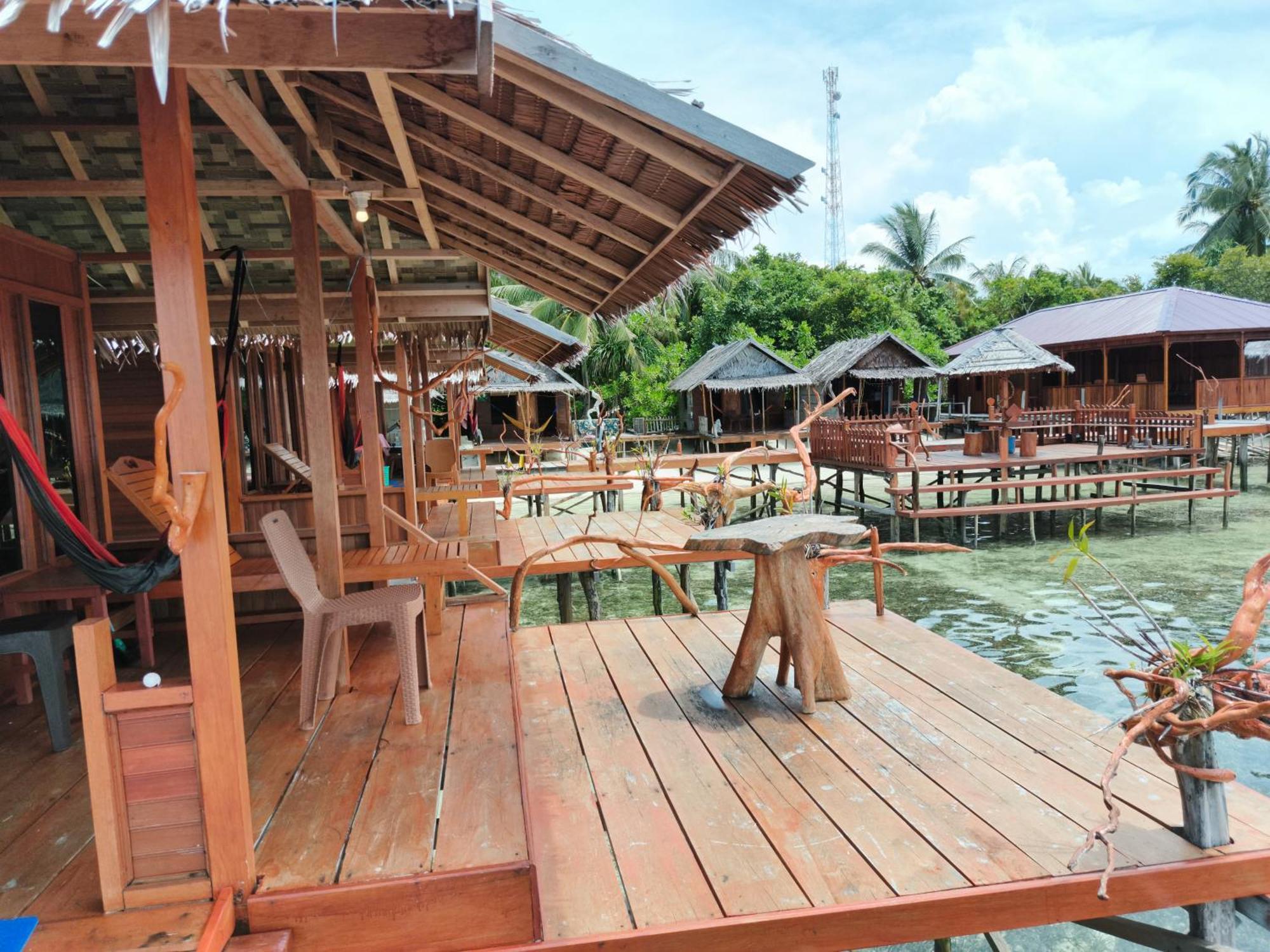 Sunset Homestay Besir Bagian luar foto