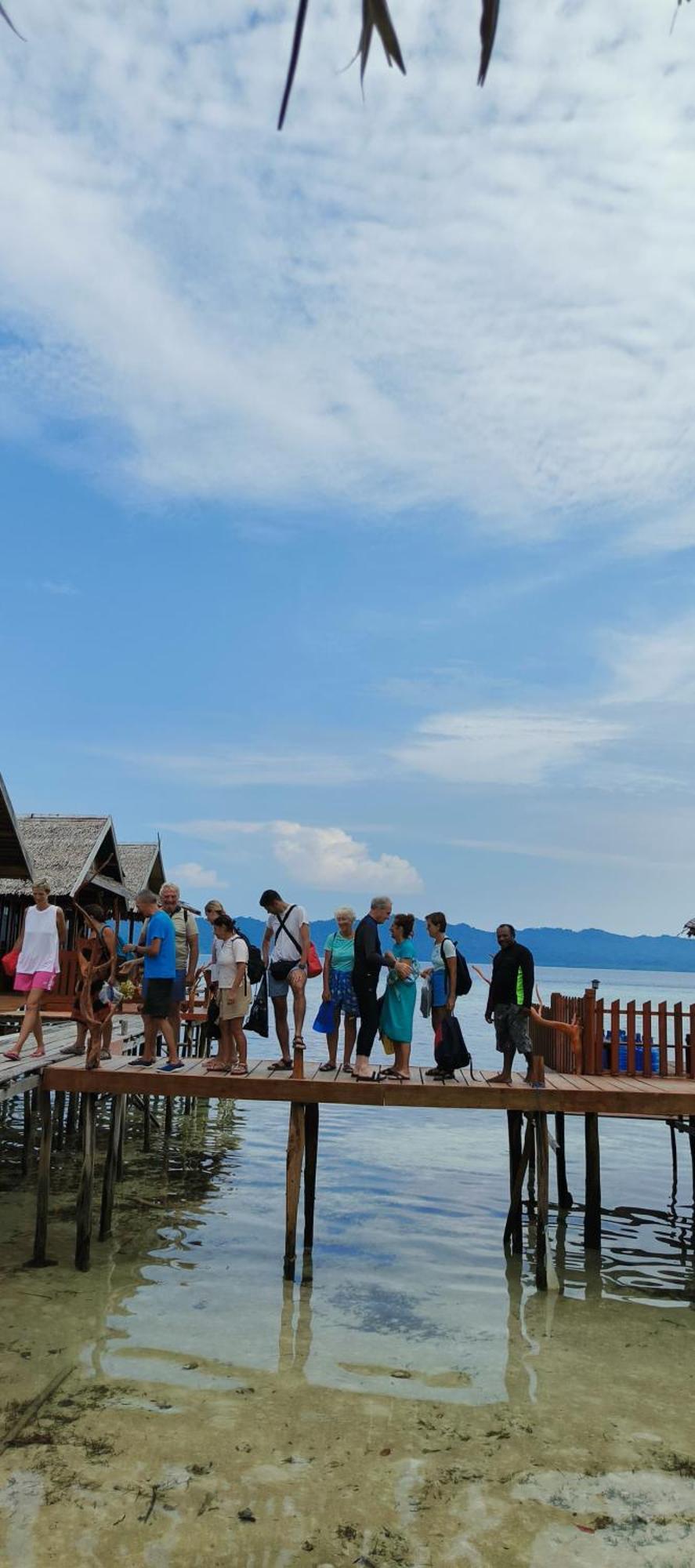 Sunset Homestay Besir Bagian luar foto
