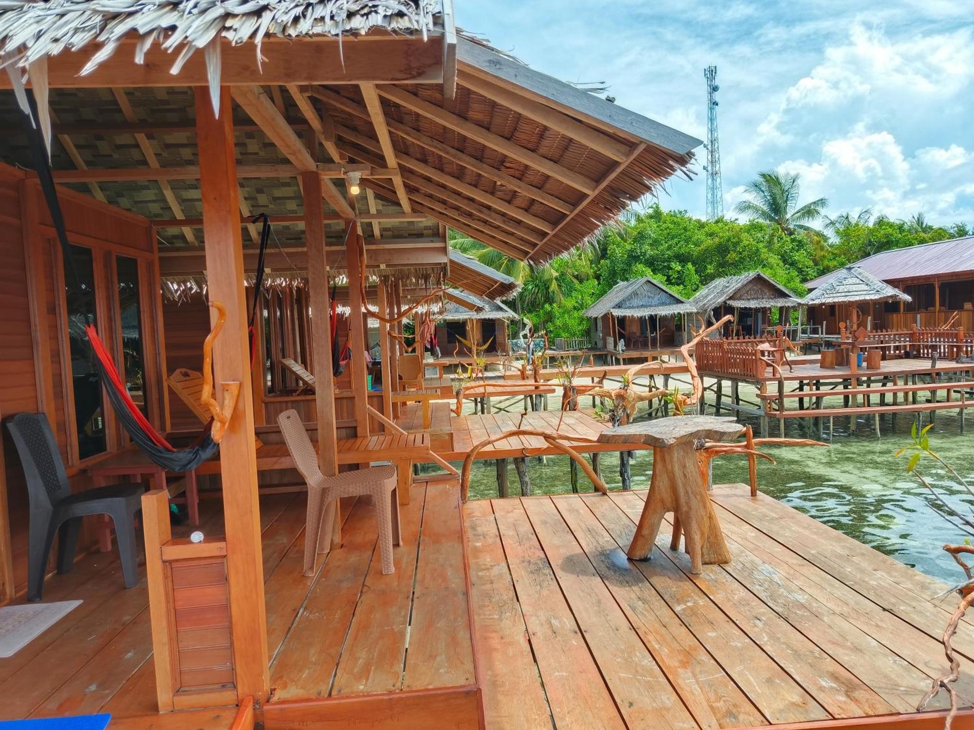 Sunset Homestay Besir Bagian luar foto
